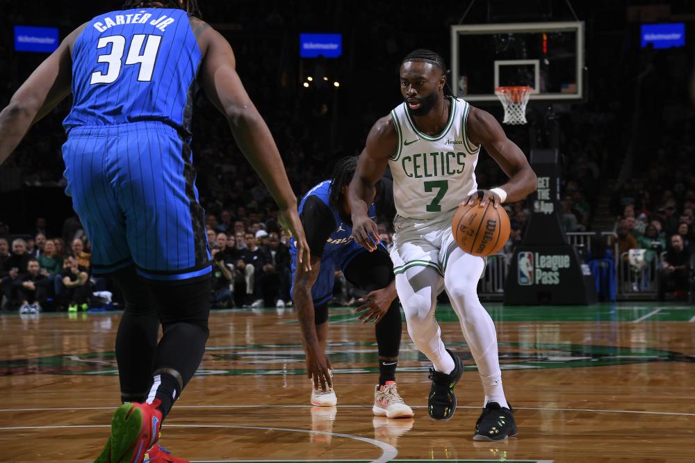 的前锋之一 的前锋之一