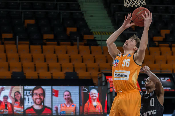 人专栏的发 人专栏的发