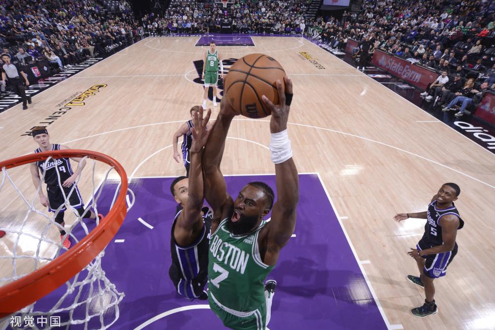 系中扮演着 系中扮演着