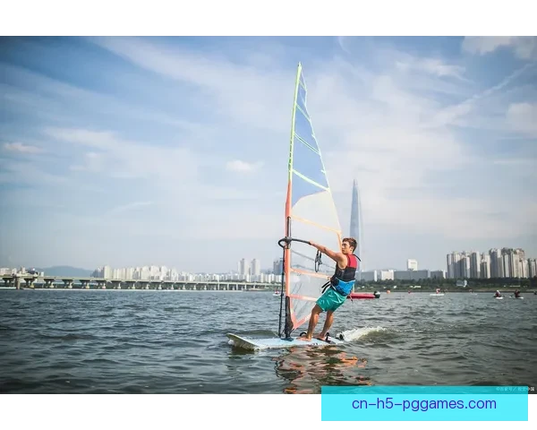 帆船赛事引领水上运动时尚 帆船赛事引领水上运动时尚