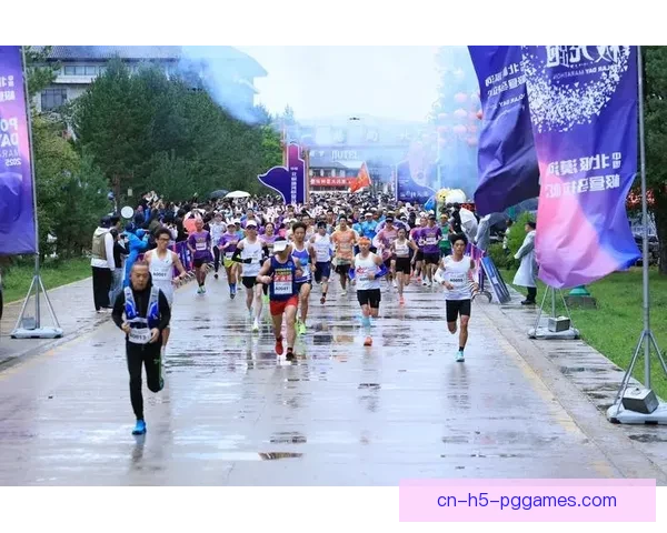 马拉松赛事迷你剧场：纪录·人物·风采